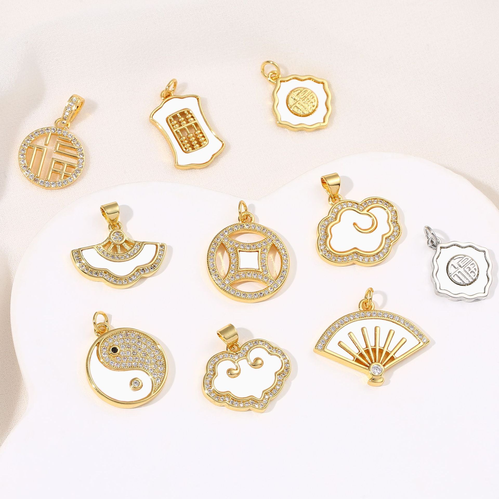 Chinese Ruyi auspicious cloud abacus shell pendant Bagua necklace for women high-end jewelry accessories clavicle chain